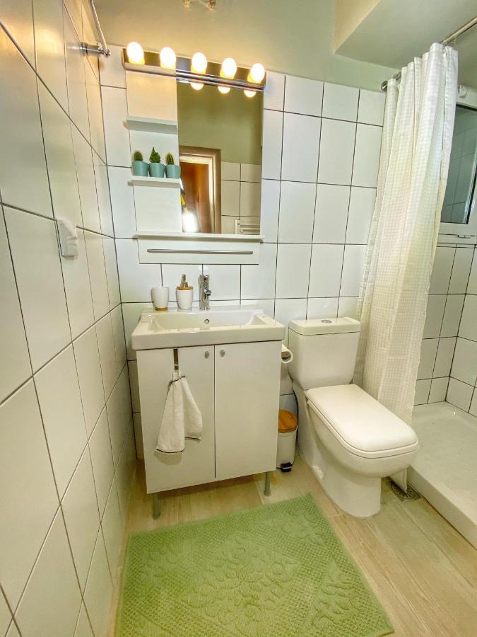 For A Genuine Athenian Homestay! Extérieur photo